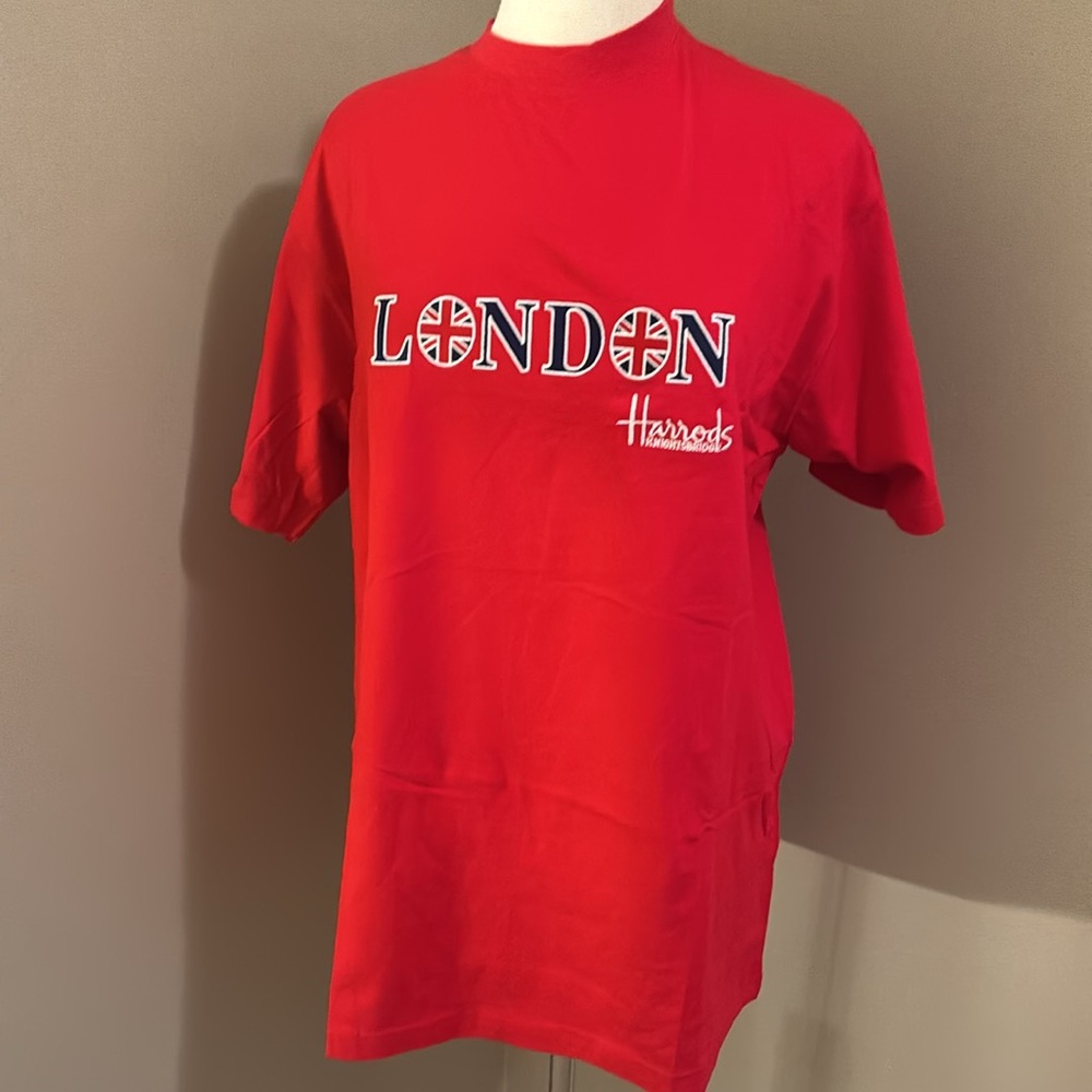 Harrods Red Short Sleeve Tee Size Small